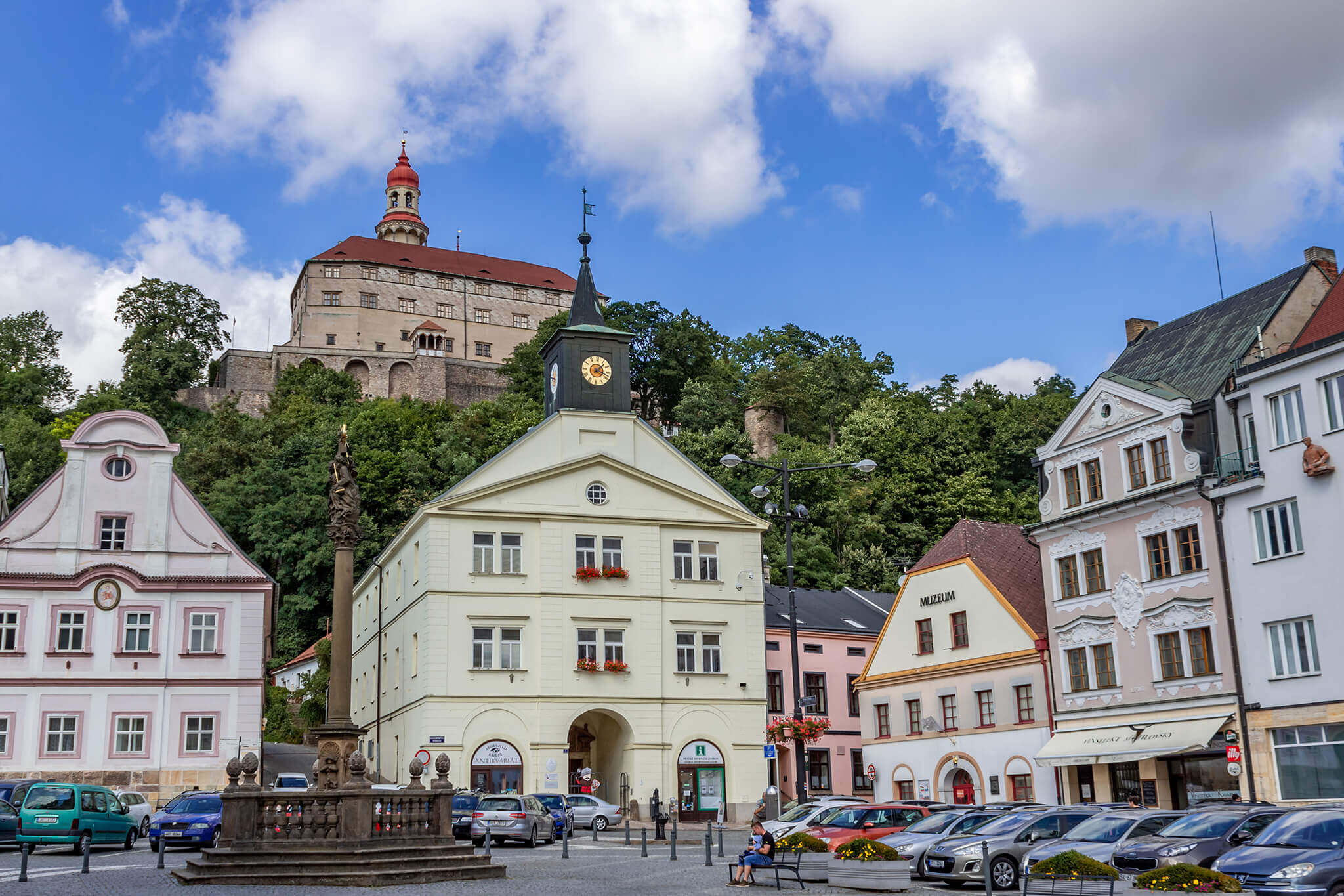 Muzeum Náchodska_Stará radnice a Broučkův dům