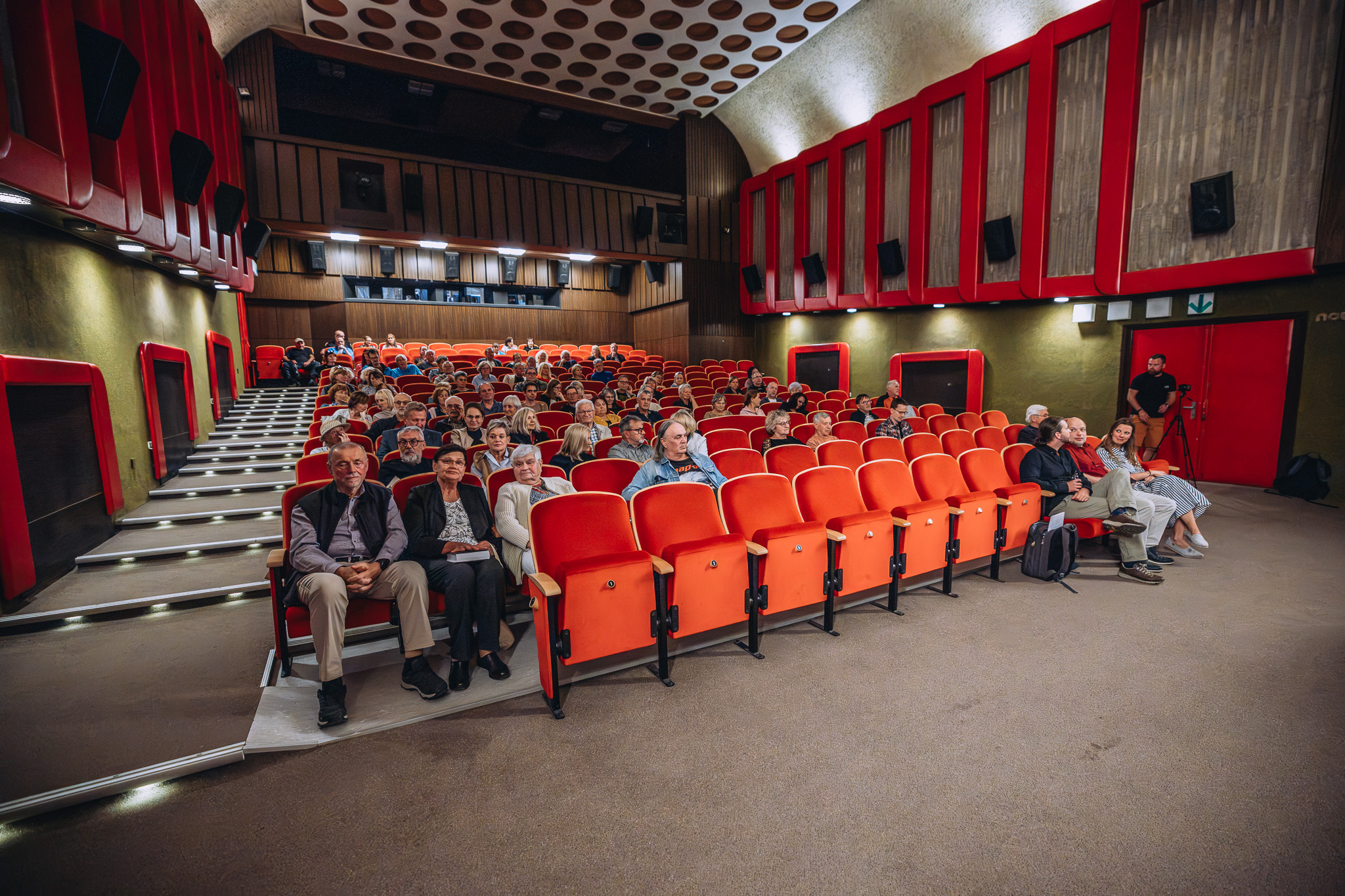 Film „Neděle“ a vzpomínka na Jana Špátu - sál Kina Vesmír v Náchodě